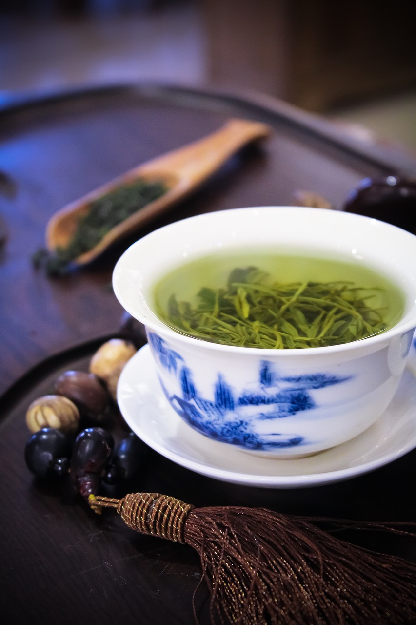 Odchudzanie a zielona herbata – dlaczego warto ją pić?